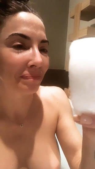 Whitney Cummings Nude Leaked Pics And Nip Slip Porn Video