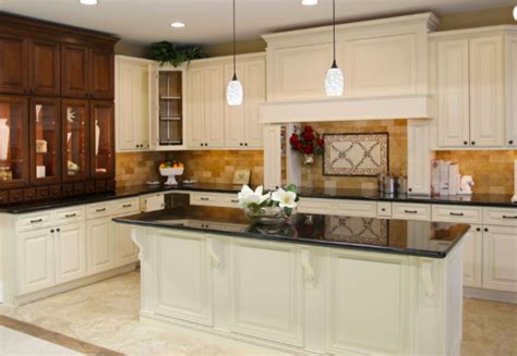 Kitchen cabinet color trends 2021 will help you because even the color changes at cabinets can make everything seem different. 2021 Kitchen Cabinet Color Trends Are Here | CabinetCorp
