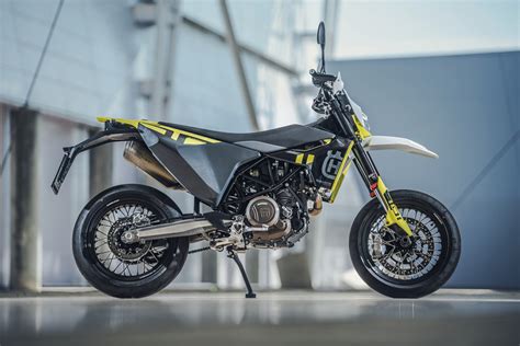 Husqvarnas New 701 Supermoto Delivers High Performance On Any Terrain