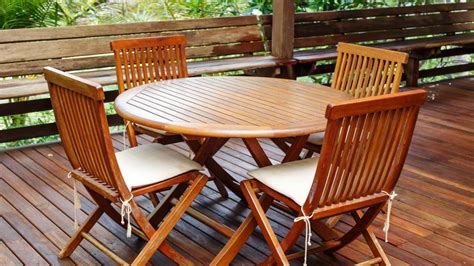 How To Clean And Maintain Teak Furniture The Outdoor Appliance Store