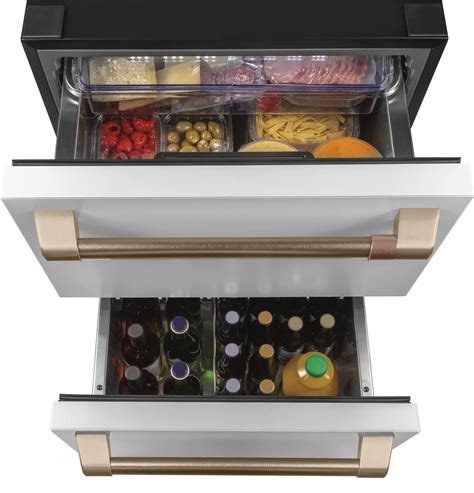 You will notice most of these refrigerators share the same component quality. CDE06RP4NW2 Overview - Café™ 5.7 Cu. Ft. Built-In Dual ...