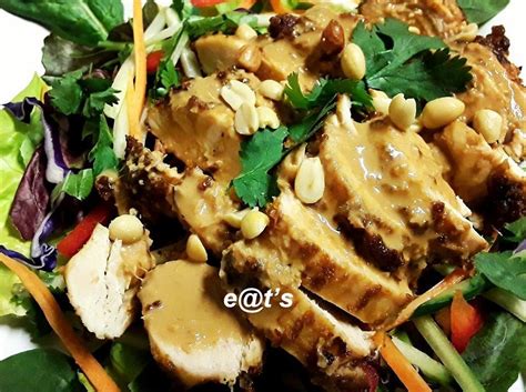 As a result, the texture of the salad was perfect for adding additional vegetables and sweet grapes. CHICKEN SATAY SALAD - Your Recipe Blog
