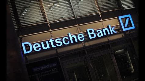 В Deutsche Bank спрогнозировали волну отказов инвесторов от доллара