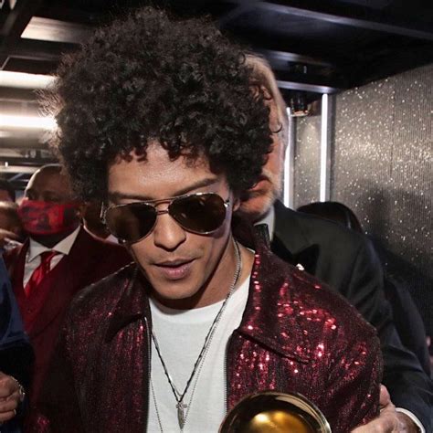 2018 Grammy Awards Bruno Mars Hooligan Hernandez Grammy Famous