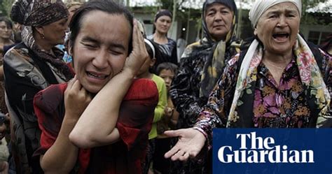 Kyrgyzstan Violence Sends Uzbek Refugees In Flight To Border World News The Guardian