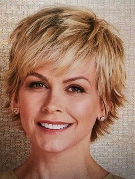 Medium length haircuts for thick hair over 50 need to accommodate whatever type of hair you have, be it coarse or very fine. 33 Beautiful Hairstyles Ideas for Women Over 50 | Thick ...