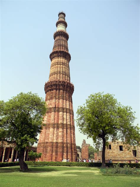 Filequtub Minar Delhi 02 Wikimedia Commons