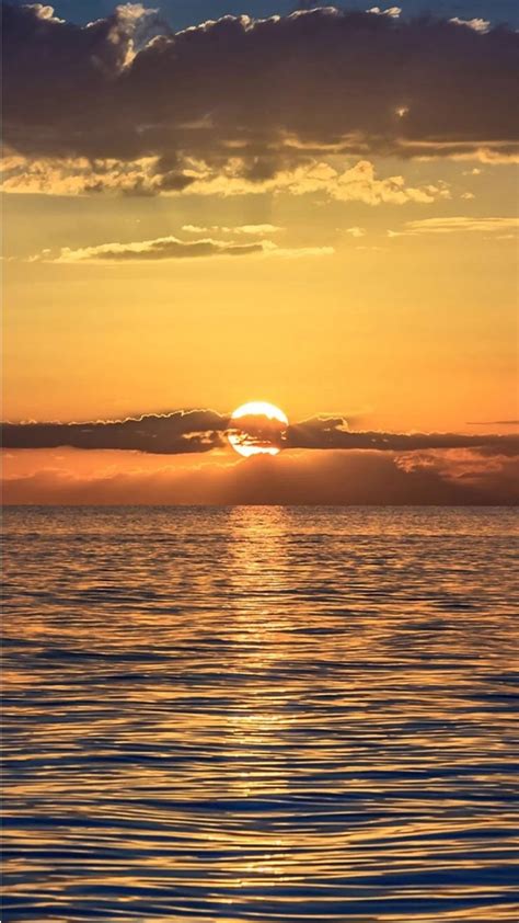 Beautiful Sunset Iphone Wallpapers 20 Images Wallpaperboat