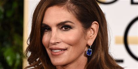 Cindy Crawford Talks About Being Bullied Growing Up