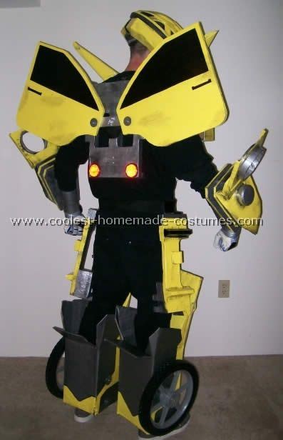 Transform Yourself Into Bumblebee And Watch How Jaws Drop When Robots