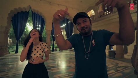 Yo Yo Honey Singh And Nushrratt Bharuccha At The Set Of Saiyaanji Youtube