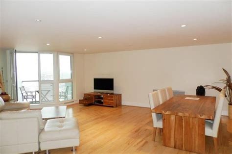 A Stunning And Spacious Interior Designed 1200 Sq Ft Approx Two Double
