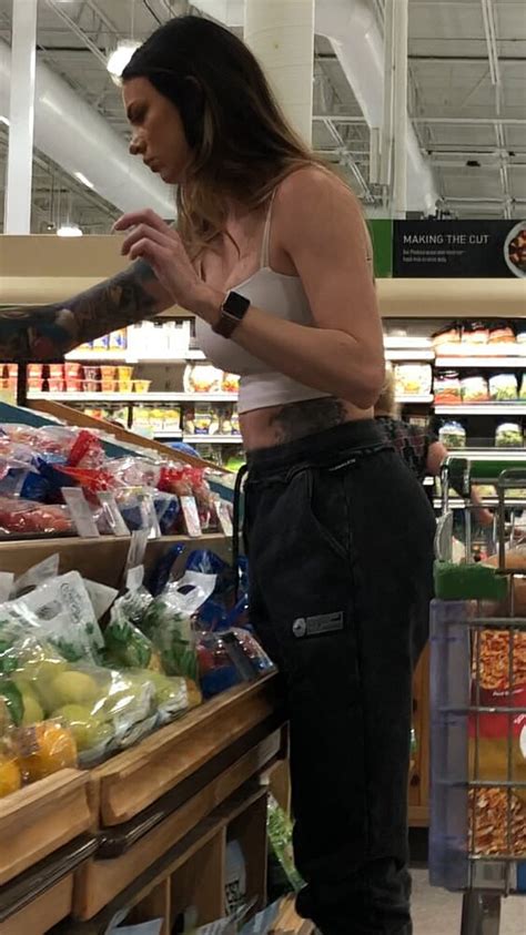 Tatted Fit Slim Brunette Beauty At The Market Forum