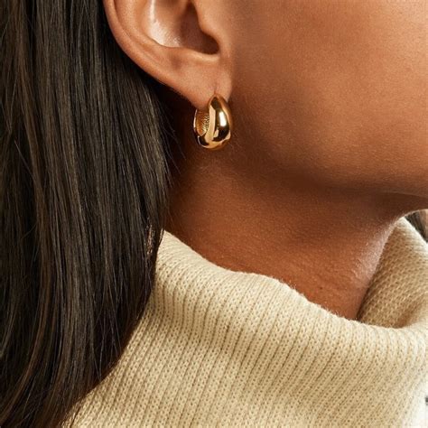18K Gold Hoop Earrings Pair Gold Tiny Earrings Huggies Etsy Canada