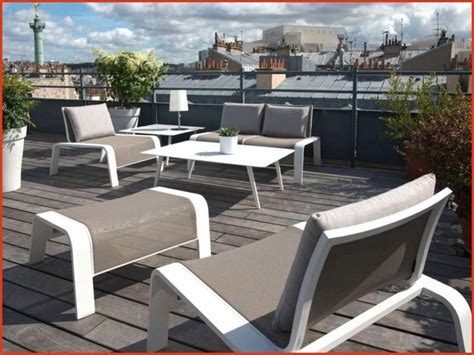 Yvetot appartement de 71 m²: Centrakor Yvetot Salon De Jardin in 2020 | Outdoor furniture, Home n decor, Home