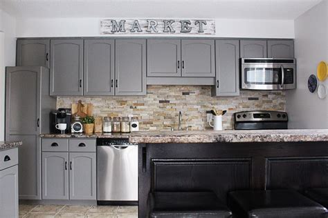 Yesterday i unveiled to you my painted kitchen cabinets. How to Paint Kitchen Cabinets