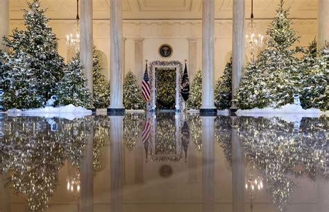 white house christmas decorations melania goes classic photos washington dc dc patch