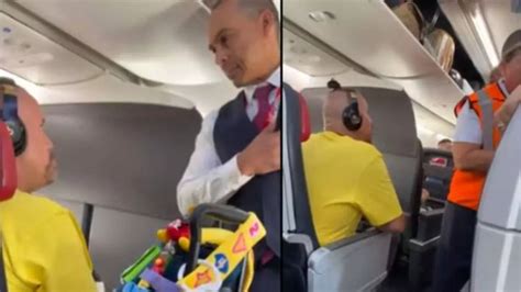 Man Kicked Off Plane After Altercation With Flight Attendant Video Goes Viral Times Now