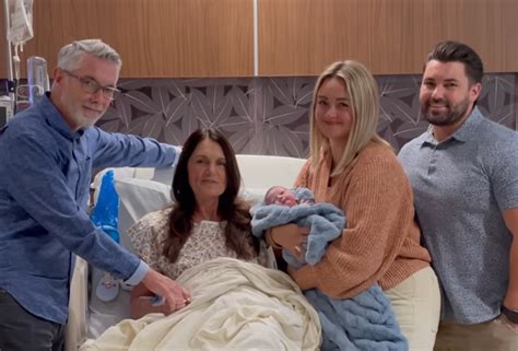 56 Year Old Mom Who Served As A Surrogate For Her Son And Daughter In Law Gave Birth Coasttribune