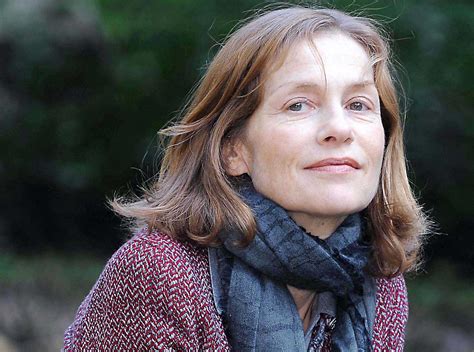 Isabelle huppert was born in 1953, in paris, france, but spent her childhood in ville d'avray. Isabelle Huppert (actrice) : biographie et filmographie ...