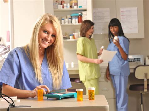Fascinating Pharmacy Facts To Inspire Your Pharmacy Technician Career