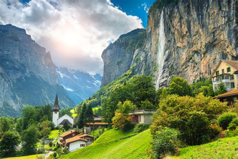 Visit The Valley Of Waterfalls In Switzerland Lauterbrunnen