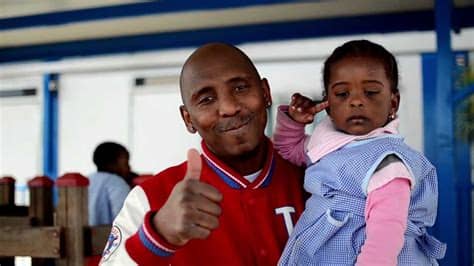 Apoiamos mobilidade (intercâmbios, serviço voluntário e formação), parcerias estratégicas, reformas políticas e desporto. Hello Europe - Moinho da Juventude - YouTube