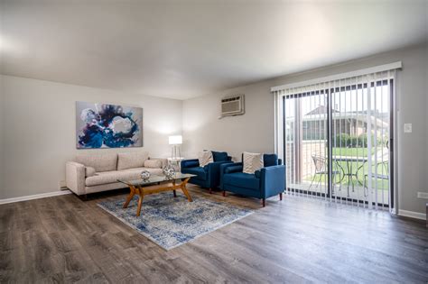 Photos | Alpha Hobart | Apartment Rentals in Hobart, IN