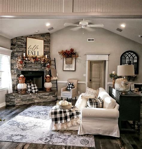 Pin By Teresa Yarbrough On Bought The Farmhouse Fall Living Room