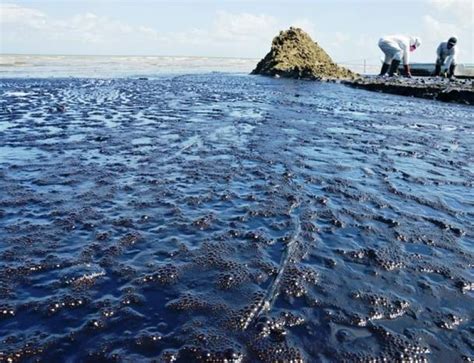 Weer Grote Oilspill Trinidad And Tobago
