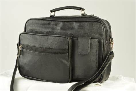 Black Leather Concealed Carry Medium Travel Bag For Men Or