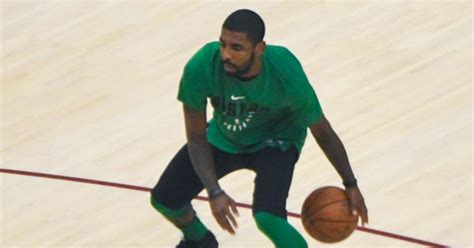 Kyrie Irving Believes Lebron James Should Have Won Nba Mvp