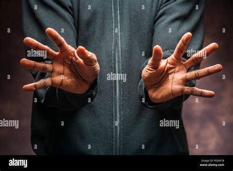 Left Palm Fingers Splayed Hi Res Stock Photography And Images Alamy