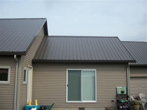 Search for roofing on the new getsearchinfo.com Metal Roofing Mail - The house with plastic windows and a ...
