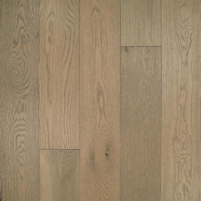 An extremely durable solution built from multiple layers of material, laminate is often chosen not only for its beautiful resemblance to traditional hardwood, stone or ceramic tile, but also for its resistance to scratches, fading, and stains. Mohawk® Perfectseal Solutions 10 Station Oak Mix Laminate ...