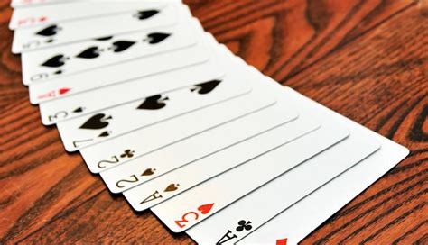 Combina dos juegos en uno. ¿El conteo de cartas en el poker es para ti?