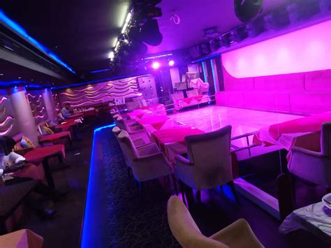Mirchi 3 Dance Bar In Dubai Expat Nights In Uae Expat Nights In Dubai Dubai Night Life