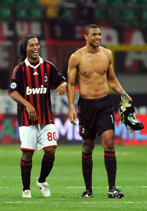 Stream tracks and playlists from dida on your desktop or mobile device. Ronaldinho, Nelson Dida - Ronaldinho and Nelson Dida ...