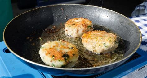 Shallow Frying Our Top Tips Recipe Station