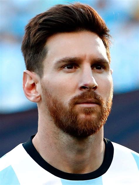 Biodata Lengkap Lionel Messi Lionel Messi Riset