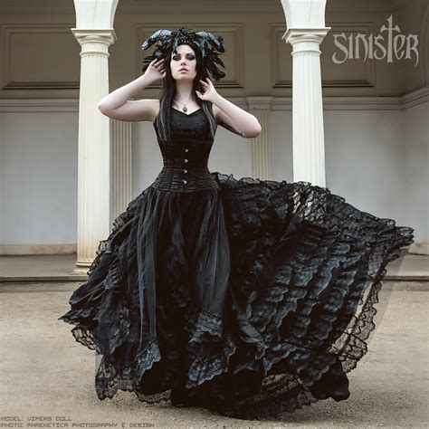 Sinister Black Velvet Tafetta And Mesh Black Gothic Weddingdress With