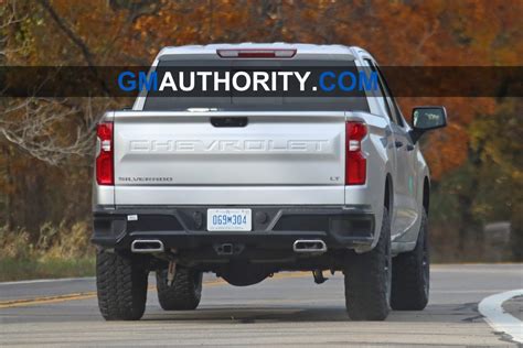 Upcoming Chevrolet Silverado Zrx Off Roader Spied Gm Authority