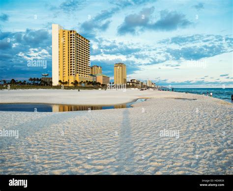 Seaside Sandy Beaches Hi Res Stock Photography And Images Alamy