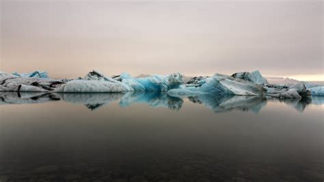 Jokulsarlon Glacier Lagoon In Iceland 4k Wallpapers