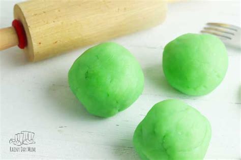 How To Make Jell O Playdough For Your Kids At Home