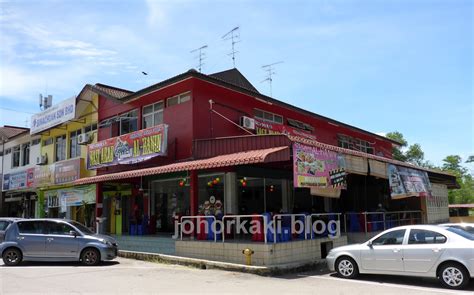 The cheapest way to get from johor bahru to thailand costs only ฿1591, and the quickest there are 9 ways to get from johor bahru to thailand by subway, plane, train, bus or car. Nasi Arab Al-Hanin at Taman Perling, Johor Bahru JB ...