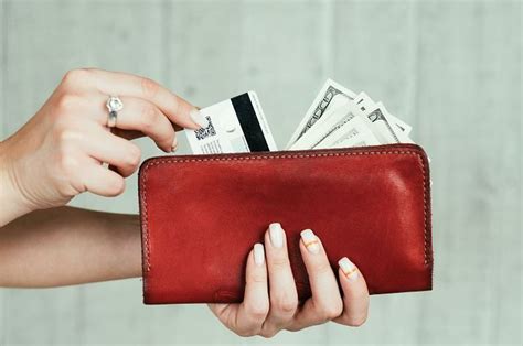 Hdfc cash advance credit card charges. A regular purchase with your credit card is a sort of ...