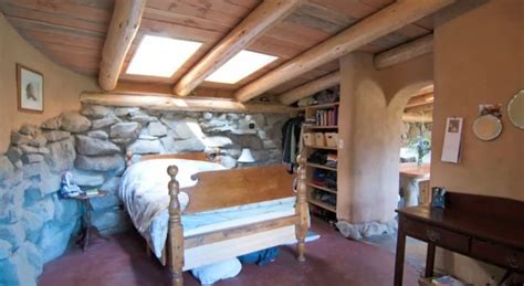 Cob Bedroom With Amazing Details Cob Building Building A House Stone