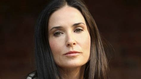 Demi Moore Reveals Shes Missing Her Two Front Teeth Clear And Remove