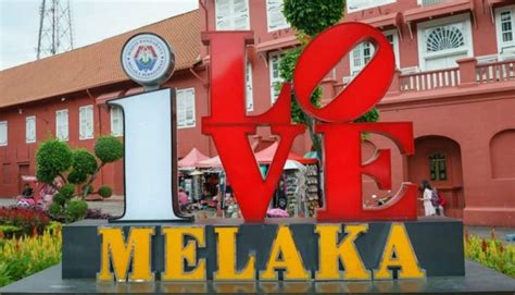Semoga artikel ini membantu anda merancang jadual perjalanan. 20 Tempat Makan Popular Di Melaka - TCER.MY